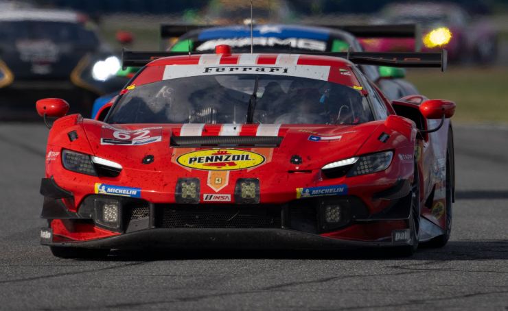 Ferrari 296 GT3 altra impresa